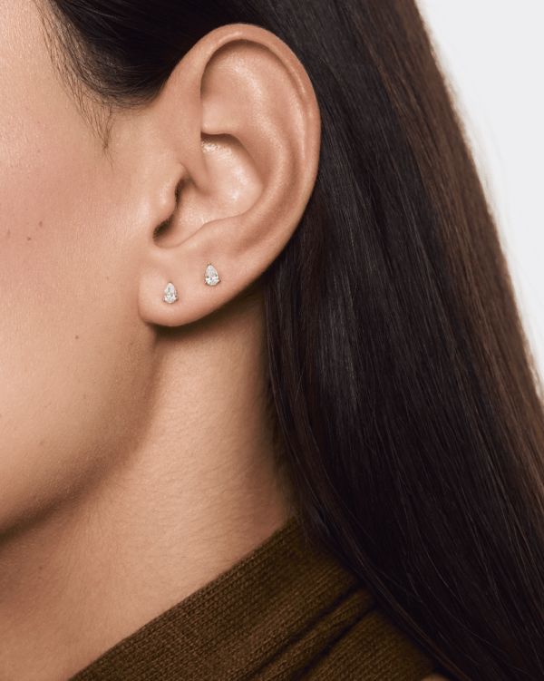 The Mini Pear Solitaire Studs Cheap - Image 4